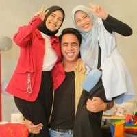 Beda Agama, 8 Potret Kebersamaan Alyssa Soebandono Dengan Sang Kakak Yang Ramai Disorot - Dulu Sempat Bertikai