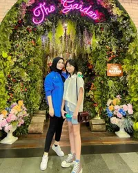 Beranjak Remaja, 8 Potret Aqila Anak Sirajuddin & Imel Putri Cahyati - Makin Cantik Seperti Mamanya!