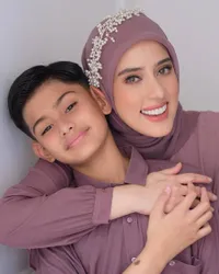 Beranjak Remaja, Ini 8 Potret King Faaz Putra Sulung Fairuz A Rafiq yang Kini Makin Tampan