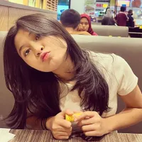 Beranjak Remaja, Ini 8 Potret Terbaru Nasha Anaya Putri Bungsu Pasha Ungu dan Okie Agustina yang Kian Menawan