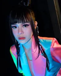 Berasal Dari Keluarga Sederhana, 8 Potret Perjalanan Karier Melly Lee Juara LIDA 2020 - Sempat Ditentang Ayah