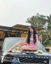 Berawal dari Keceplosan, 7 Potret Lucinta Luna yang Disebut Mantan Rizky Billar - Langsung Beri Tanggapan