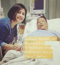 Berbakti, 7 Selebriti Ini Rela Dampingi Orangtuanya Saat Terbaring Sakit