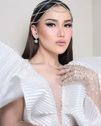 Berbeda dengan Lesti, 8 Potret Ayu Ting Ting yang Karirnya Makin Bersinar Usai Cerai - Pilih Pisah Demi Anak