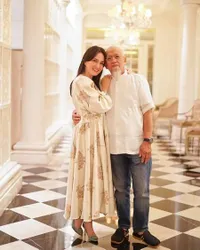 Berbeda Keyakinan, Foto Shandy Aulia Ikut Buka Bersama Keluarga - Kompak dengan Dua Kakaknya yang Berhijab
