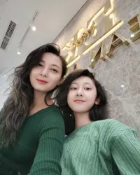 Berdarah Jepang, Ini 8 Potret Fara Miyako Emi Putri Bungsu Della Puspita yang Cantik Banget Dan Jarang Tersorot