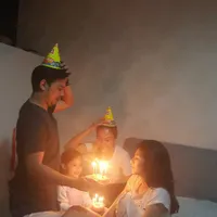 Berhias Emas, Perayaan Sweet 17 Shaloom Razade Anak Wulan Guritno