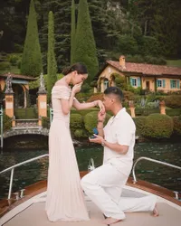 Beri Cincin Berlian Raksasa, 8 Potret Al Ghazali Lamar Alyssa Daguise di Danau Como Italia