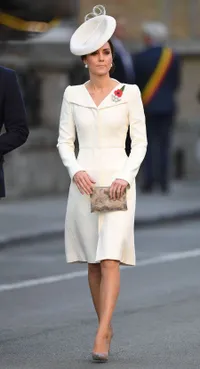 Best Dressed: Cantiknya Gaya Kendall Jenner - Kate Middleton
