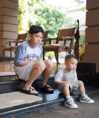 Biasa Dipanggil 'Kulkas Dua Pintu', Berikut 8 Potret Rafathar Mode Bobrok Saat Dukung Nagita Tanding Tenis