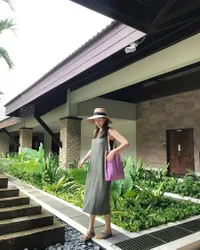 Biasa Tampil Mewah Karena Tuntutan Akting, Intip 8 Potret Fashion Honey Lee ‘ONE THE WOMAN’ Yang Kelewat Kasual!