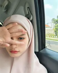 Bikin 300 Pria Ngantri, 10 Potret Inara Rusli yang Disorot Saat Tampil Tanpa Make Up: Lamaran Kerja Apa Gimana?