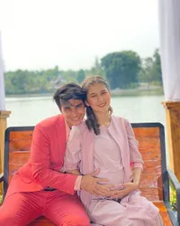 Bikin Iri, Ini 7 Potret Cinta Brian yang Makin Perhatian Dengan Zoe Jackson yang Sedang Hamil di 'BUKU HARIAN SEORANG ISTRI'