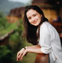 Bikin Meleleh, Intip 8 Potret Sarah Menzel Pacar Azriel Hermansyah yang Punya Senyum Manis dan Menawan