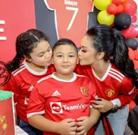 Bikin Salfok, 8 Potret Penampilan Krisdayanti di Ulang Tahun Sang Anak - Cantik Masih Kayak ABG