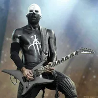 Bikin Takjub, Inilah Kostum Unik Wes Borland Gitaris Limp Bizkit