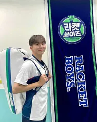Bintangi Program Racket Boys, Yuk Intip Potret Seungkwan SEVENTEEN Main Badminton Bareng Atlet Nasional Korea Selatan!