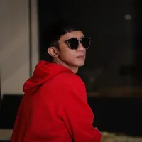 Blak-blakan Akui Suka Lelaki, 15 Kontroversi Aming Yang Bikin Geger - Dari Suka Pakai Baju Perempuan Sampai Pasang Payudara Palsu