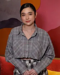 Blasteran Inggris dan Jawa, 10 Potret Amanda Rigby yang Kini Dijodoh-Jodohkan dengan Thariq Halilintar - Disorot Fans Thofu