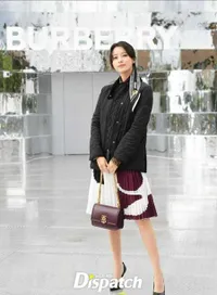 Buka Cabang Baru di Pulau Jeju, Brand Burberry Mengundang Beberapa Bintang Korea di Acara Pembukaannya: Ada ITZY Hingga Wi Ha Joon!