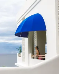 Bukan di Santorini, 8 Potret Andien Liburan Estetik ke Lombok - Asyik Foto OOTD Hingga Nikmati Spa
