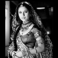 Bukti-Bukti Vibha Anand Memang Mirip Dengan Rani Mukherjee
