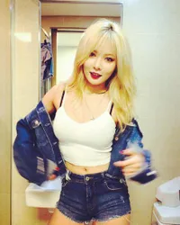 Bukti HyunA 4Minute Tampil Cantik Menggoda Sepanjang Hari!