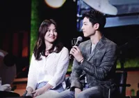 Bukti Song Song Couple Berkali-Kali Menyangkal Rumor Pacaran