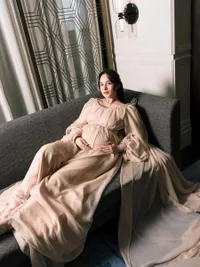 Bumil Cantik, Chelsea Islan Unggah Maternity Shoot Tunjukkan Baby Bump