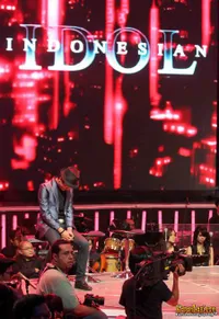 Babak Spektakuler Show Fabulous Five Indonesian Idol 2012
