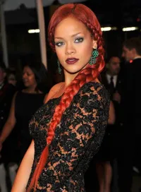 Berbagai Gaya Rambut Kepang Cantik Ala Seleb Hollywood