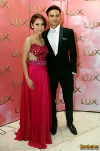 Bikin Iri - Bunga Citra Lestari dan Ashraf Sinclair Romantis