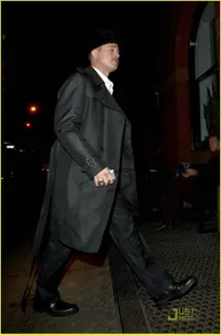 Brad Pitt Berkumis Demi Inglorious Bastard