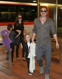 Brad Pitt dan Angelina Jolie Ajak Anak-Anak Mereka Ke Jepang