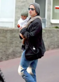 Brad Pitt Dan Keluarga