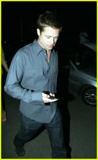 Brad Pitt Di Pembukaan Galeri Seni