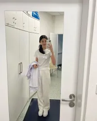 Calon Dokter, Intip Foto Terbaru Sasi Asmara Putri Anjasmara dan Dian Nitami yang Makin Cantik