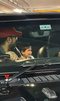 Candid Bollywood of The Week, Jeh Ali Khan Nangis - Khushi Kapoor Pacaran dengan Vedang Raina?