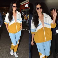 Candid Bollywood of The Week, Katrina Tabrak Warna - Kareena Tampil Natural