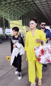 Candid Bollywood of The Week, Rani Mukherjee Rayakan Ultah Bareng Wartawan - Sara Ali Khan Berambut Pendek