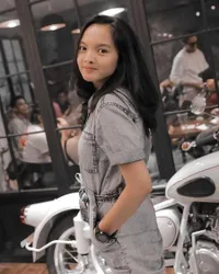 Cantik Jelita - Tak Tersorot, 9 Potret Safa Ricci Amanda Calon Anak Sambung Ifan Seventeen