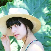 Cantiknya Chelsea Islan Ketika Bersantai, Bikin Pengen Liburan