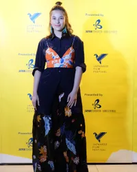 Berita Foto Chelsea Islan : Acara Keluarga - Kejutan Ultah ...