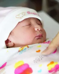 Cantiknya Surinala Caroline, Anak Putri Marino - Chicco Jerikho