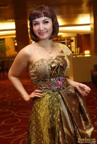 Cari Jodoh, Potret Roro Fitria Ungkapkan Kebahagiaan Ulang Tahun