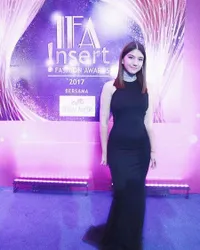 Cassandra Lee, Tampil Cantik dan Mesra Digandeng Randy Martin