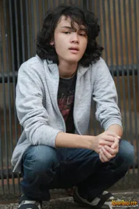 Cerita Si Ganteng Shawn Adrian & Sederet Koleksi Komik Miliknya