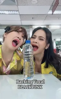 Chika Jessica dan Tiwi Parodikan Backing Vocal Blackpink, Netizen Salfok Sebut Tiwi Mirip Vanessa Angel