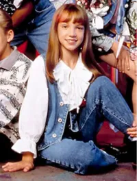 Coba Tebak! Siapa Sosok Unyu Foto Masa Kecil Seleb Hollywood Ini