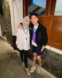 Curhat Ungkap Telah Bercerai, 8 Potret Mantan Istri Pacar Tegar Septian Pamer Pacar Baru - Sarah: Kok Mas Cemburu Ya?